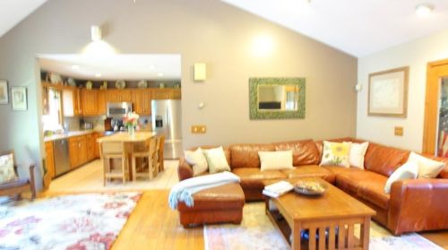 180 Hope St, Seekonk MA 02771-3001 exterior