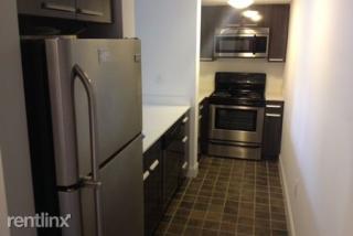 437 Centre St, Newton MA  02458-2063 exterior