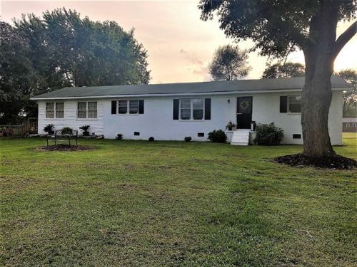 215 Old Huntsville Rd, Fayetteville, TN 37334-6016