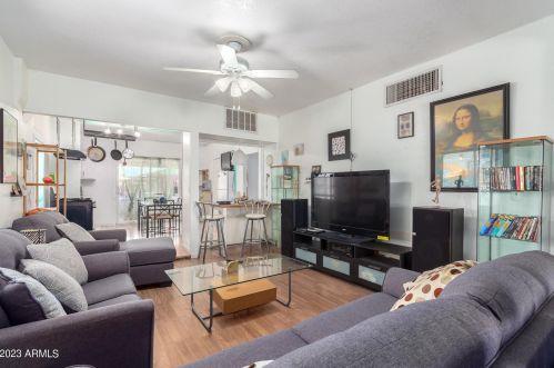 2209 Adams, Phoenix AZ 85009-5234 exterior