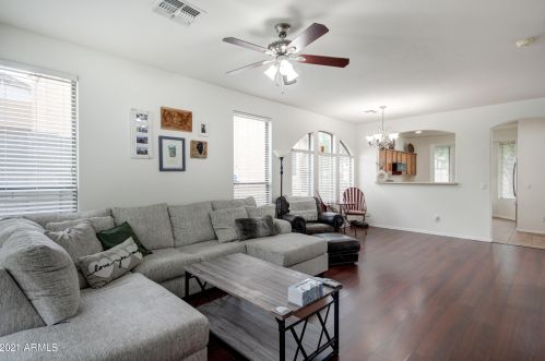 7429 19th St, Phoenix AZ  85042-5795 exterior