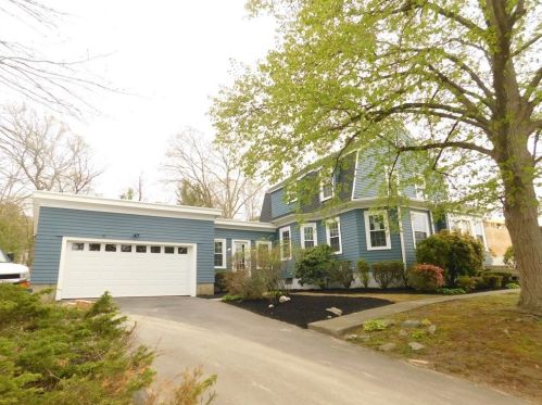 327 Quincy St, Fall River MA  02720-4421 exterior