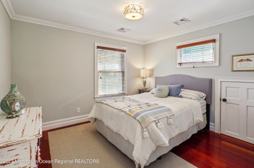 90 Lovett Ave, Little Silver NJ 07739-1403 exterior