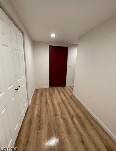 46 Edgewood Rd, Skyline Lakes NJ 07456-1911 exterior