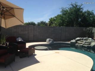 2124 Carter Rd, Phoenix, AZ 85041-6532