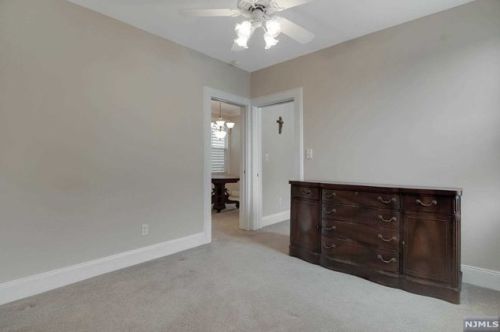 16 Argyle Pl, Kearny NJ 07032-2705 exterior