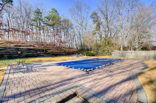 82 Buckingham Dr, Jackson Twp NJ 08527-2640 exterior