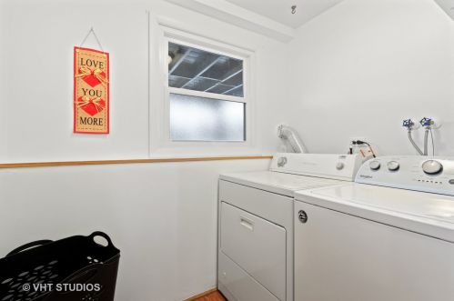 549 Ashbury Ave, Lemont IL 60440-1269 exterior