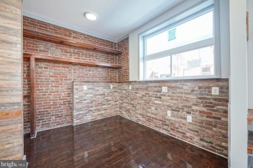 1815 20 St, Philadelphia PA 19145-2048 exterior