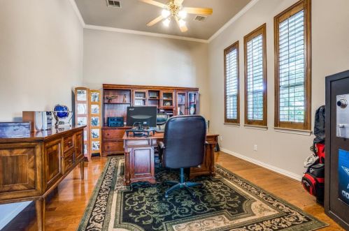 2709 Oakland Hl Dr, Plano TX 75025-6448 exterior