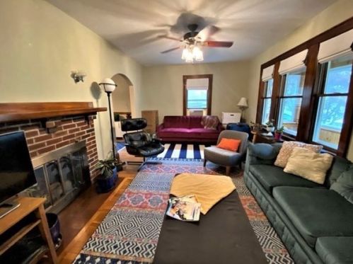 134 Sunset Rd, Arlington MA  02474-8921 exterior