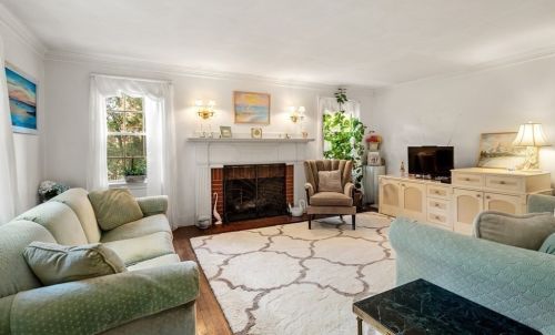 68 Washington St, Newton MA 02458-1726 exterior