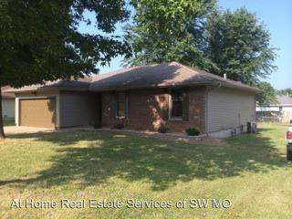 4031 Ridgecrest St, Springfield MO  65807 exterior