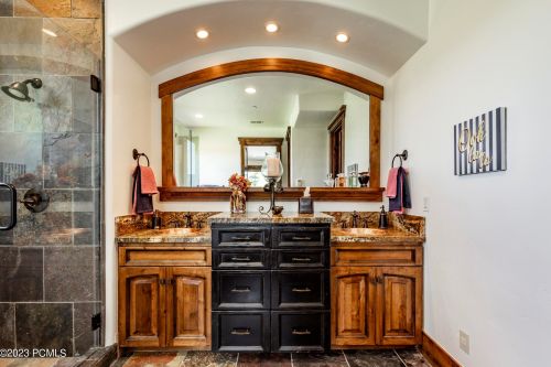 2366 Westview Trl, Park City UT 84098-6342 exterior