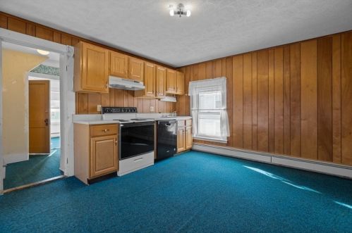 665 Broad St, Weymouth MA 02188-1712 exterior