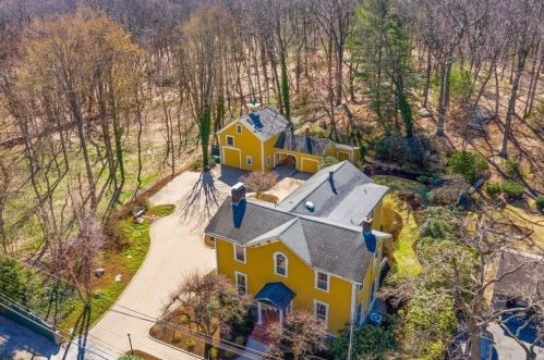 550 Beacon St, Newton MA 02459-2024 exterior