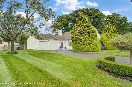 44 Buckingham Dr, Jackson Twp NJ 08527-2633 exterior