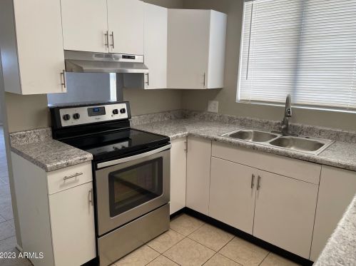 2411 Adams, Phoenix AZ 85034-1404 exterior