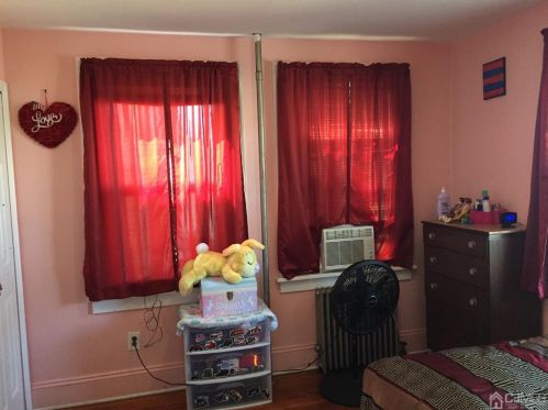 6 Lincoln Ave, Carteret NJ 07008-2722 exterior