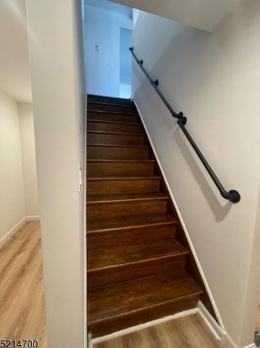 46 Edgewood Rd, Skyline Lakes NJ 07456-1911 exterior