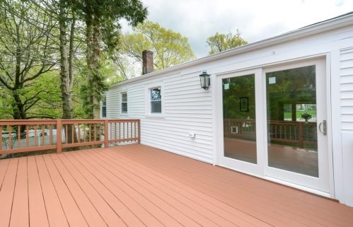 97 Floral St, Shrewsbury MA  01545-3225 exterior