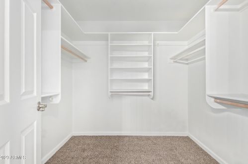 1222 Beverly Ln, Phoenix AZ 85032-3408 exterior