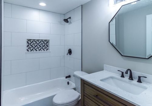 93 West St, West Bridgewater MA  02379-1400 exterior