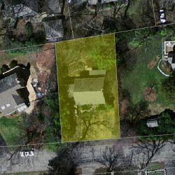 17 Moffat Rd, Newton MA  02468-1112 aerial view