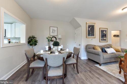 201 Maple Ave, West Deptford NJ  08093-1204 exterior