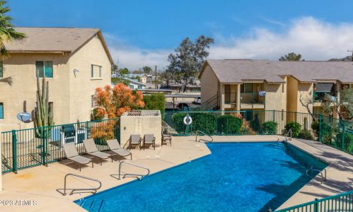 12440 20th St, Phoenix AZ  85022-5800 exterior