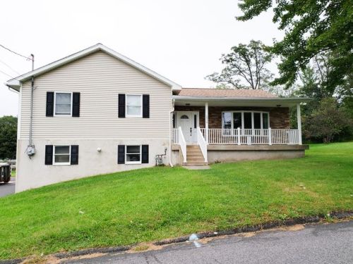 1515 Elm St, Scranton, PA 18505-3923