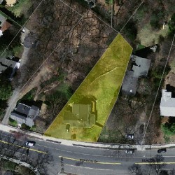 1915 Beacon St, Newton MA  02468-1441 aerial view