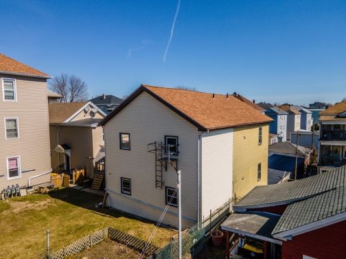 524 Eastern Ave, Fall River, MA 02723-2424