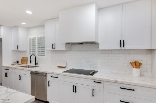 6320 4 Pl, Phoenix AZ 85012-1105 exterior