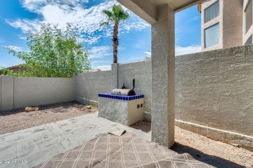 2151 Briarwood Ter, Phoenix AZ 85048-0152 exterior