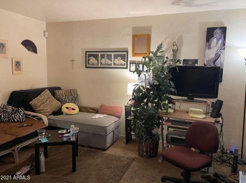 2725 Beck Ln, Phoenix AZ 85032-4255 exterior