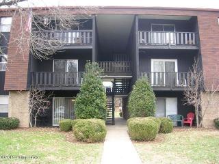 3508 Lodge Ln, Louisville KY  40218-4903 exterior