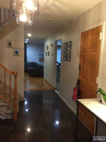 26 Linwood Ave, Cresskill NJ  07626-2139 exterior