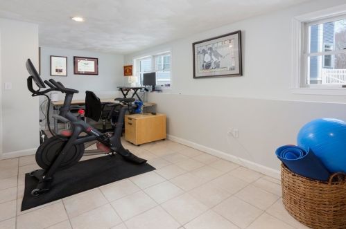 5 Cynthia Rd, Needham MA 02494-1462 exterior