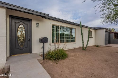 5619 19th Dr, Phoenix, AZ 85015-2406