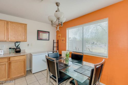 7412 37 Dr, Phoenix AZ 85053-2808 exterior