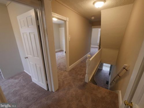 319 High St, West Deptford NJ  08096-2225 exterior