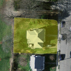 81 Oxford Rd, Newton MA  02459-2408 aerial view