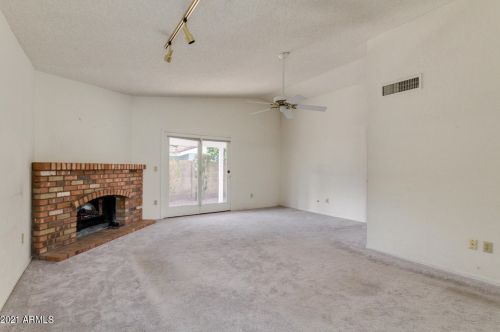 125 Campo Bello Dr, Phoenix AZ 85032-2215 exterior