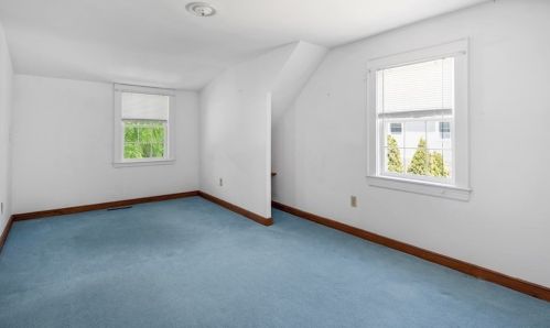 18 Stoddard Rd, Hingham MA 02043-2941 exterior