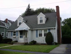 61 Oak Ave, Newton, MA 02465-1814
