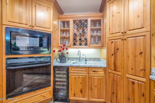 9416 47 St, Phoenix AZ 85028-5204 exterior