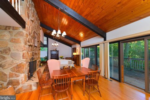 23 Linden Ave, West Deptford NJ 08051-1541 exterior