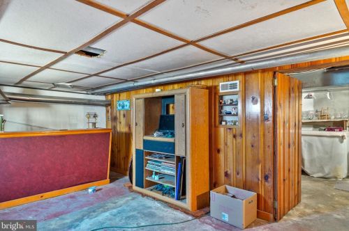 329 Buck St, West Deptford NJ 08066-1060 exterior