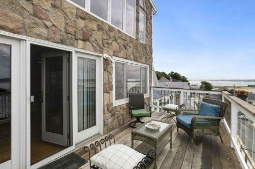 167 Wilson Rd, Nahant MA 01908-1022 exterior